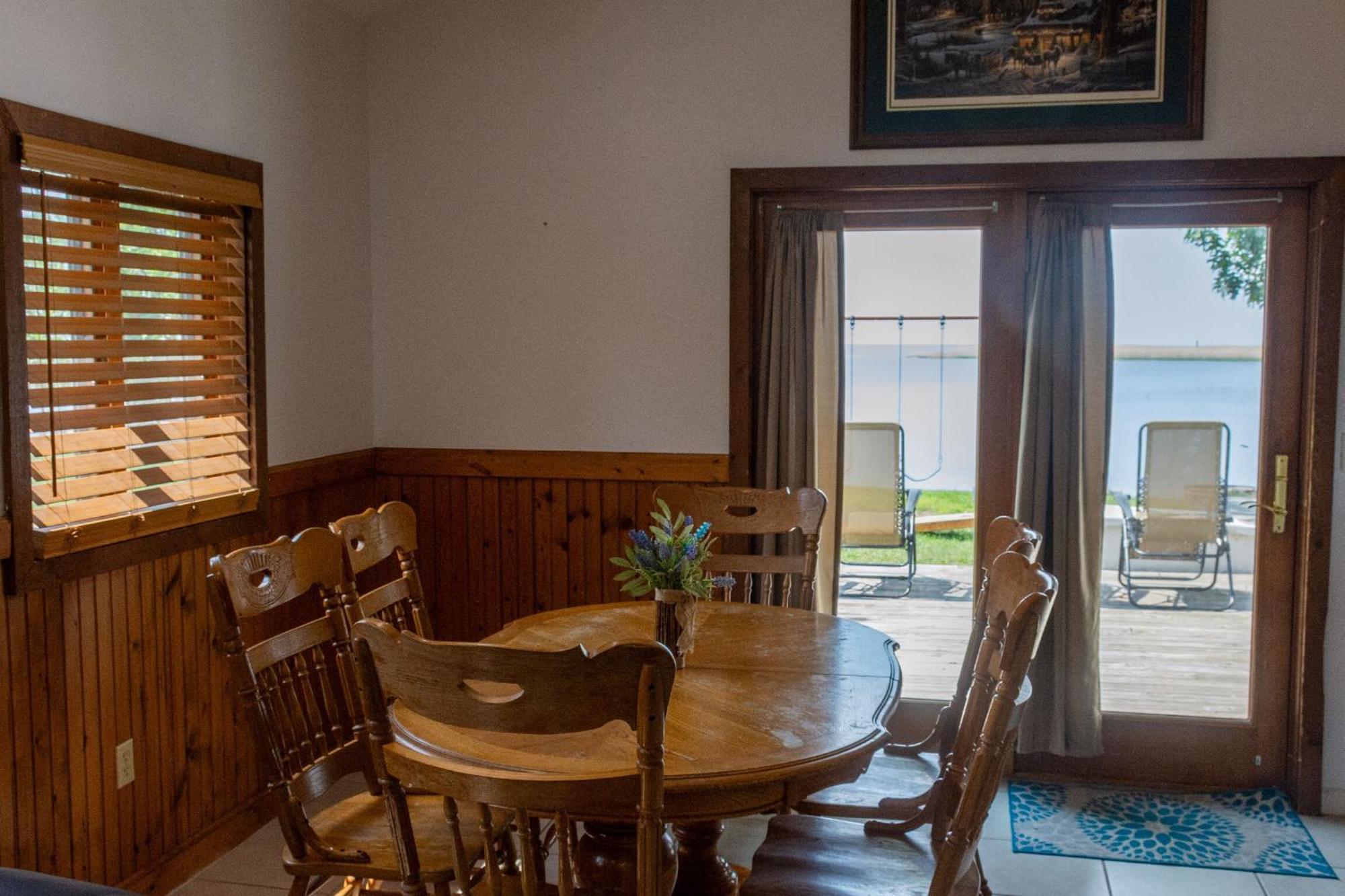 Cozy Home Lake Huron With Loft 2 Bedroom 1 Bathroom Au Gres Номер фото